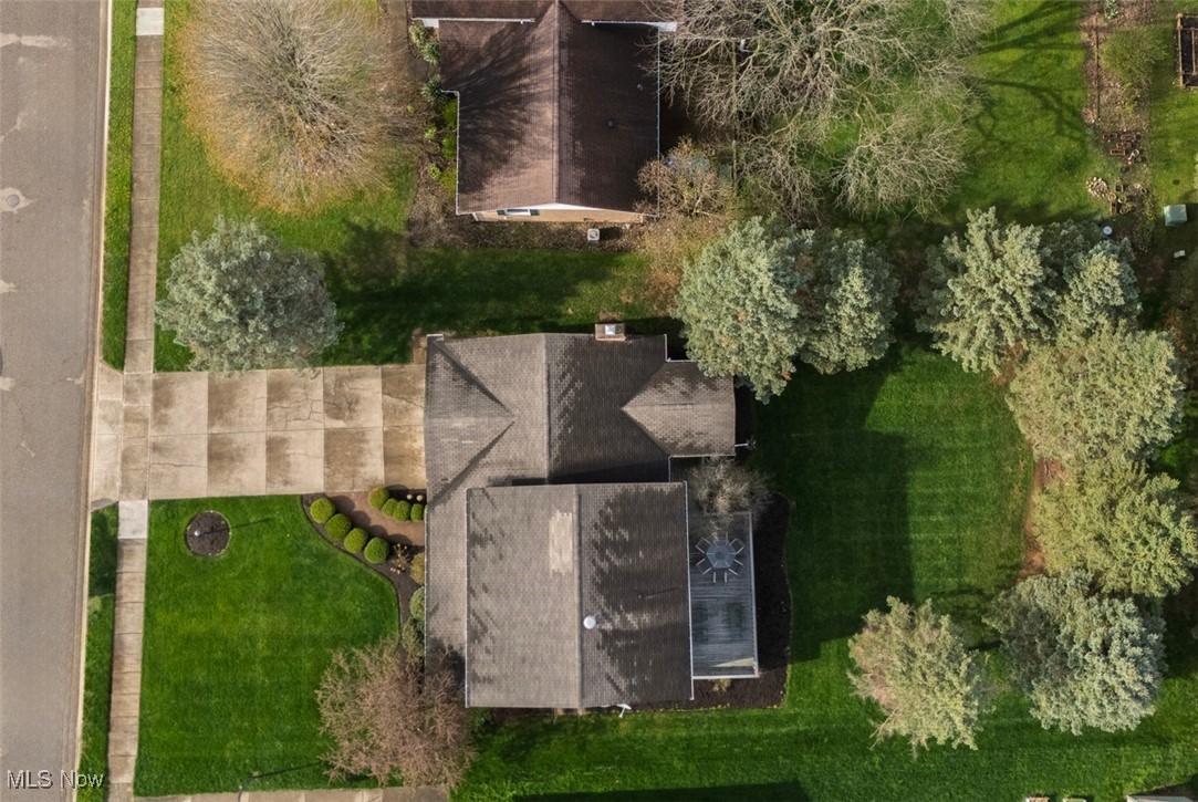 326 Eastbury Avenue NE North Canton OH 44720