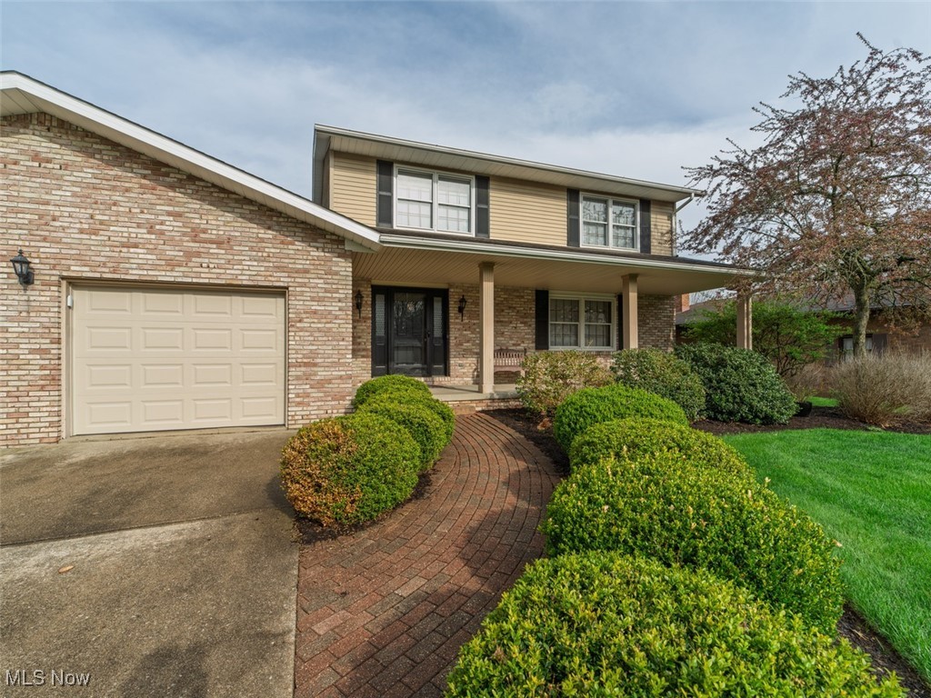 326 Eastbury Avenue NE North Canton OH 44720