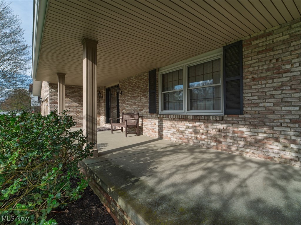 326 Eastbury Avenue NE North Canton OH 44720