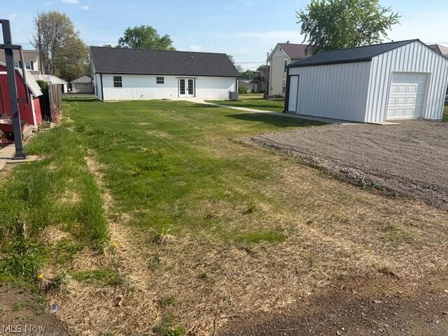 165 W 3rd Street Frazeysburg OH 43822