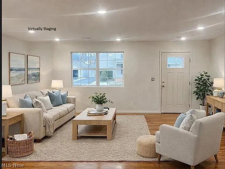 165 W 3rd Street Frazeysburg OH 43822