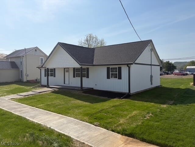 165 W 3rd Street Frazeysburg OH 43822