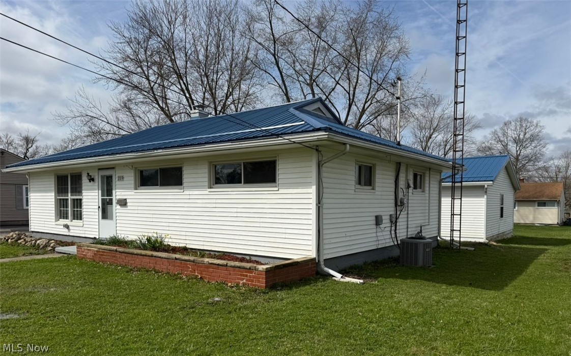 359 Denman Avenue Cortland OH 44410