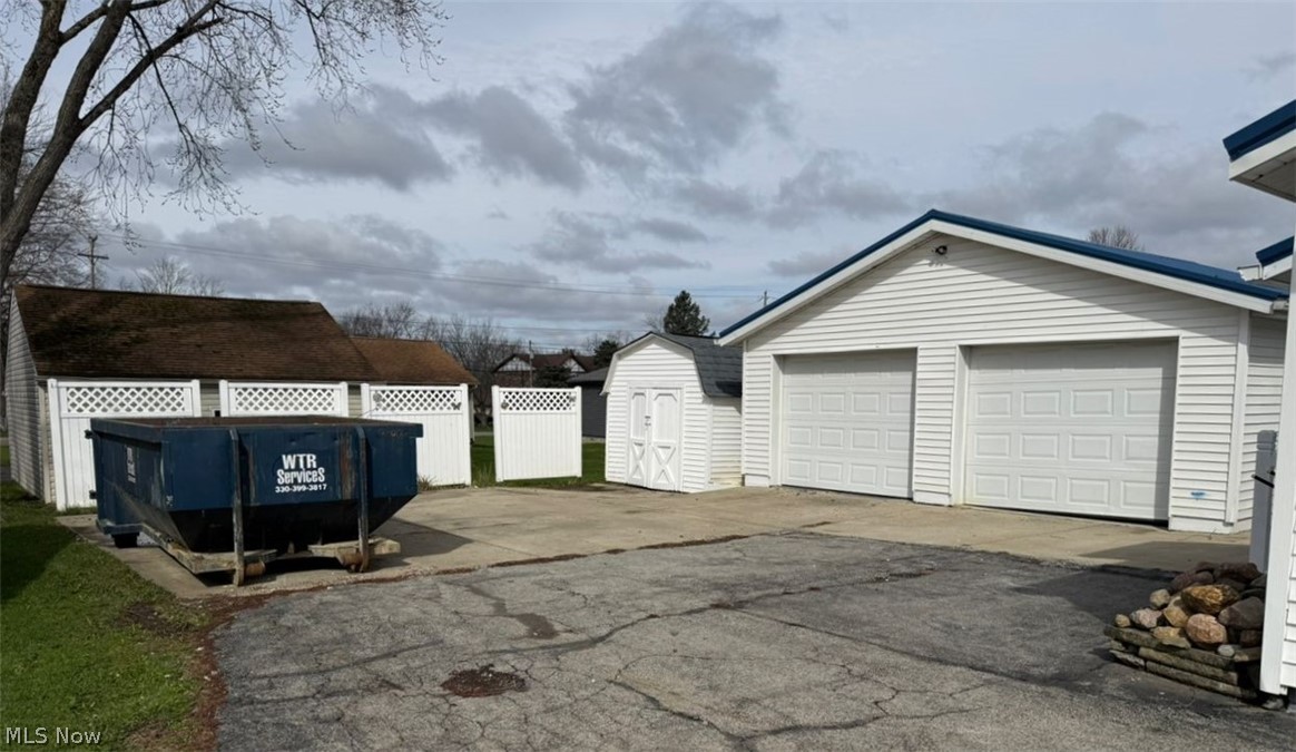 359 Denman Avenue Cortland OH 44410