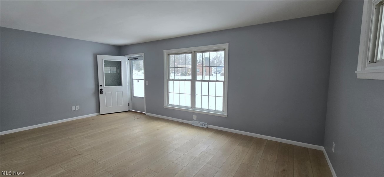 359 Denman Avenue Cortland OH 44410