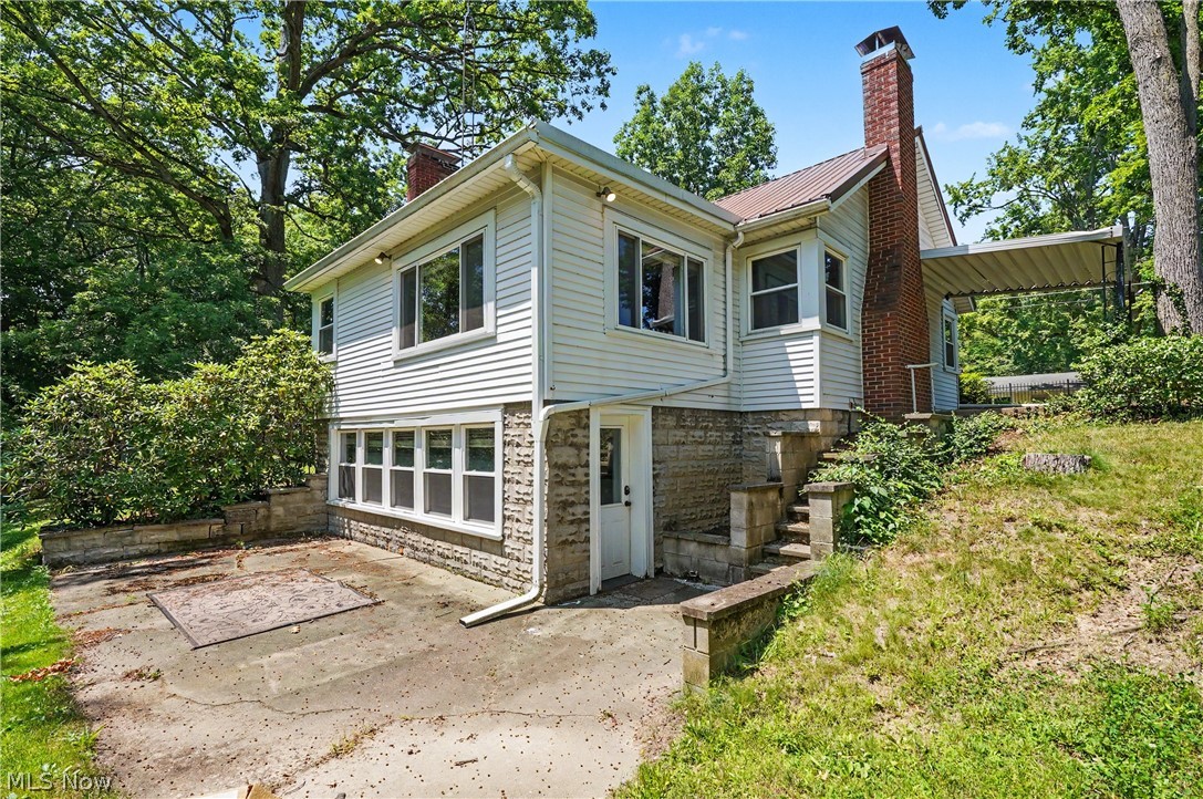 10528 Country Club Lane Deerfield OH 44449