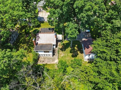 10528 Country Club Lane Deerfield OH 44449