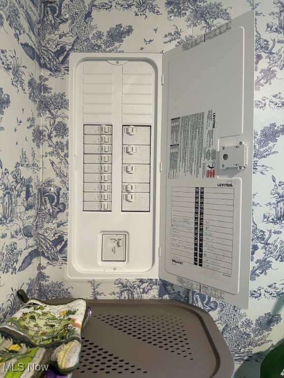 6852 Oakwood Road Parma Heights OH 44130