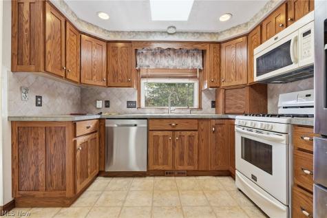 5489 Young Road Stow OH 44224