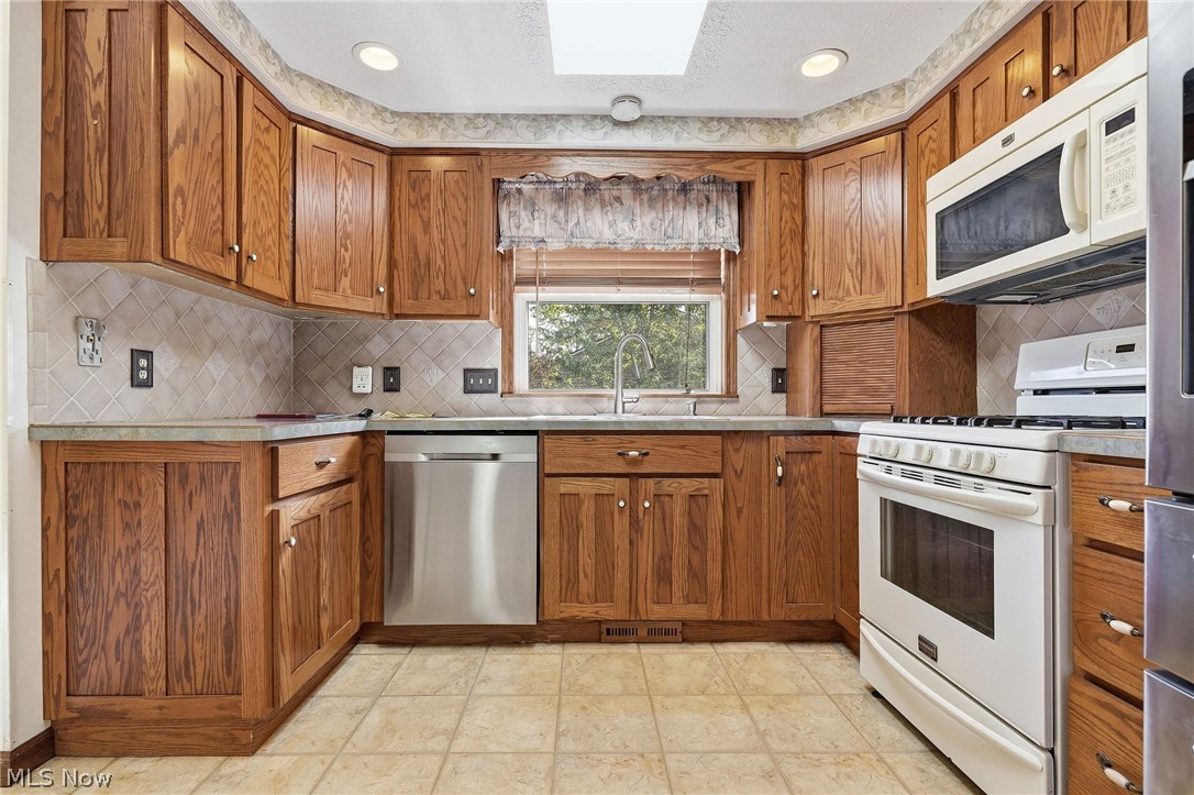 5489 Young Road Stow OH 44224