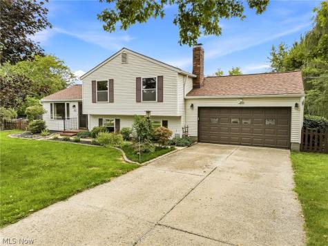 5489 Young Road Stow OH 44224