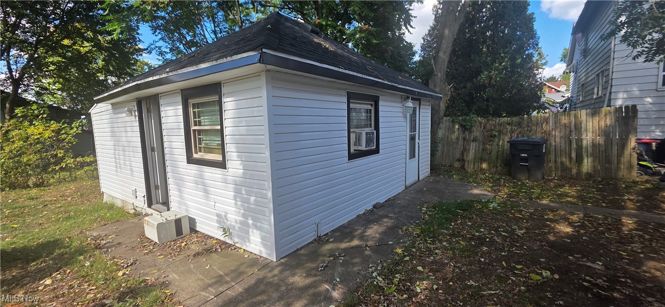 2140 18th Street SW Akron OH 44314