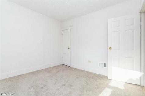 10715 Elmarge Avenue Cleveland OH 44105