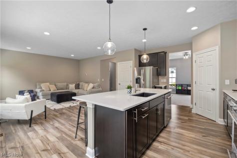 8109 Ashford Circle North Ridgeville OH 44039