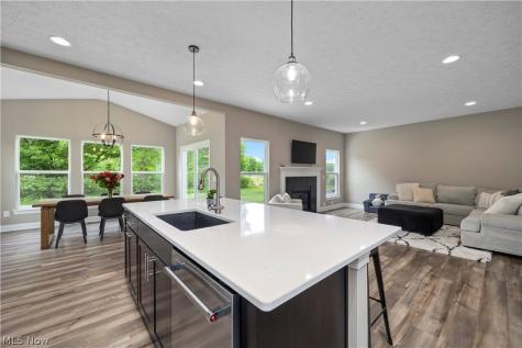 8109 Ashford Circle North Ridgeville OH 44039