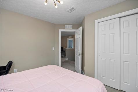 8109 Ashford Circle North Ridgeville OH 44039
