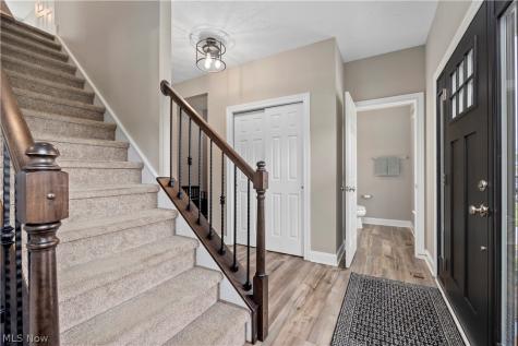 8109 Ashford Circle North Ridgeville OH 44039