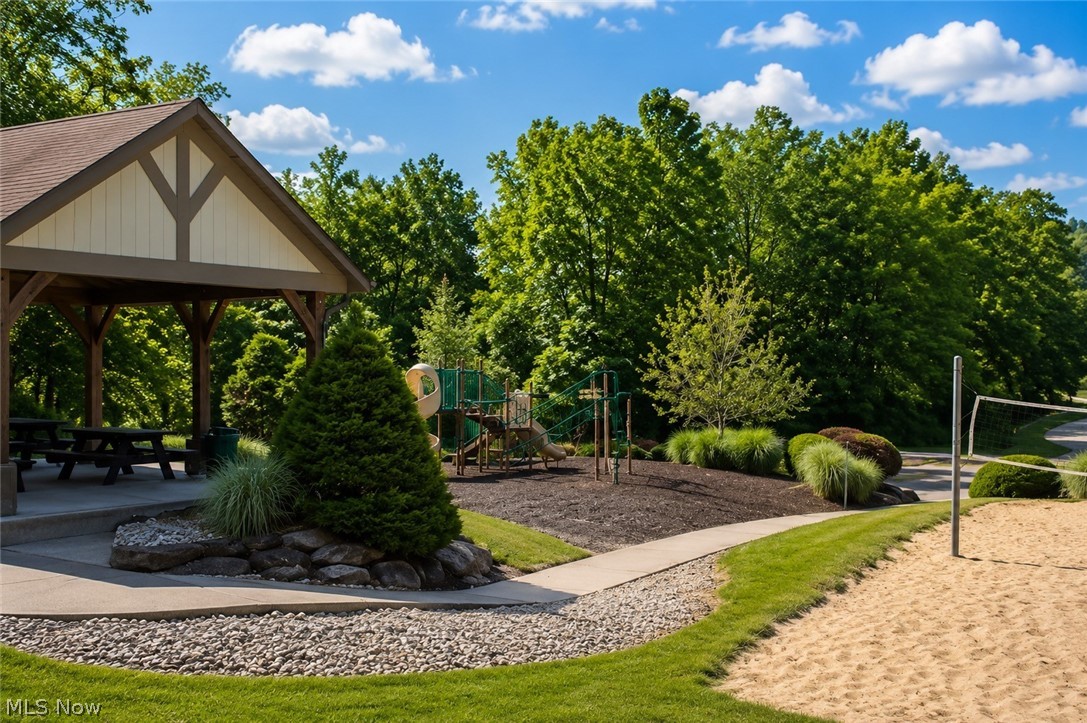 8390 Bainbrook Drive Chagrin Falls OH 44023
