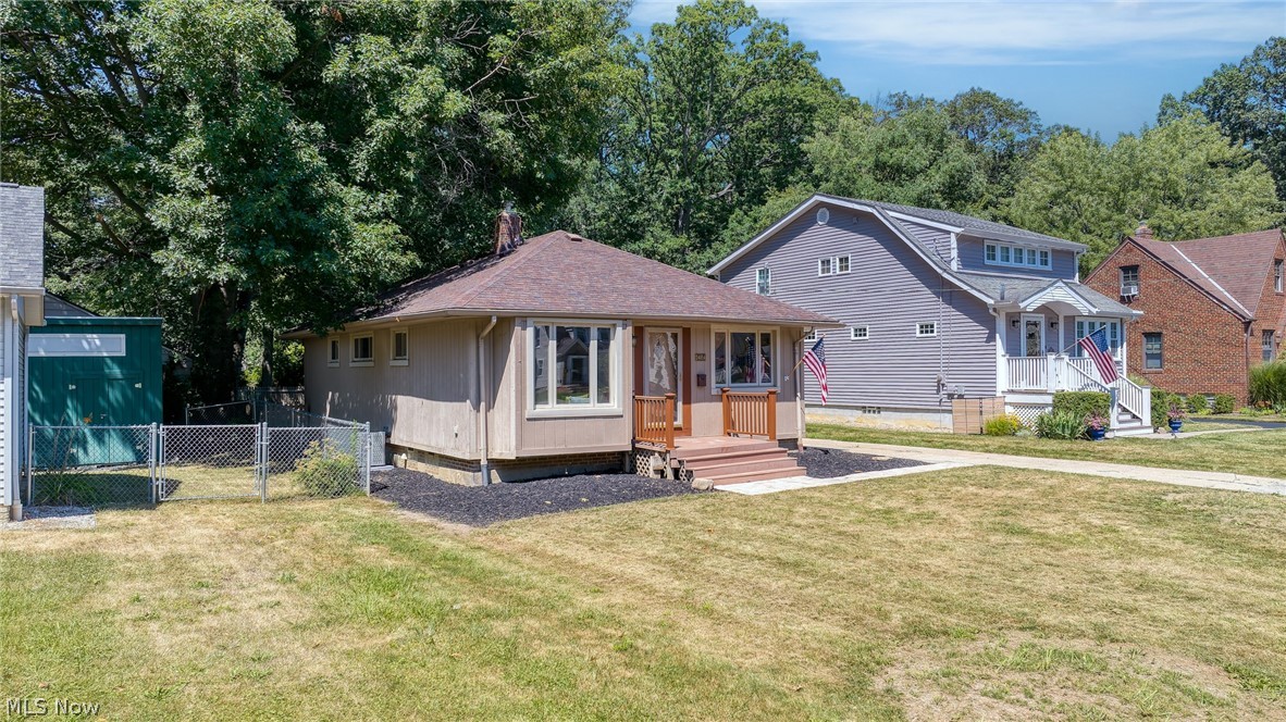 24914 E Oakland Bay Village OH 44140