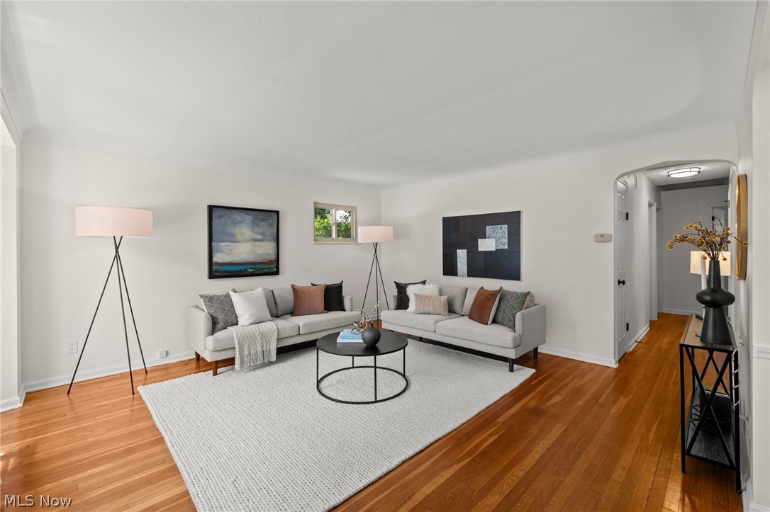 24914 E Oakland Bay Village OH 44140