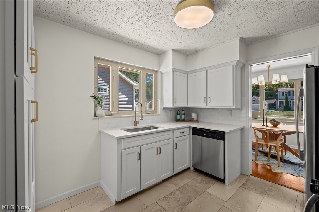 24914 E Oakland Bay Village OH 44140