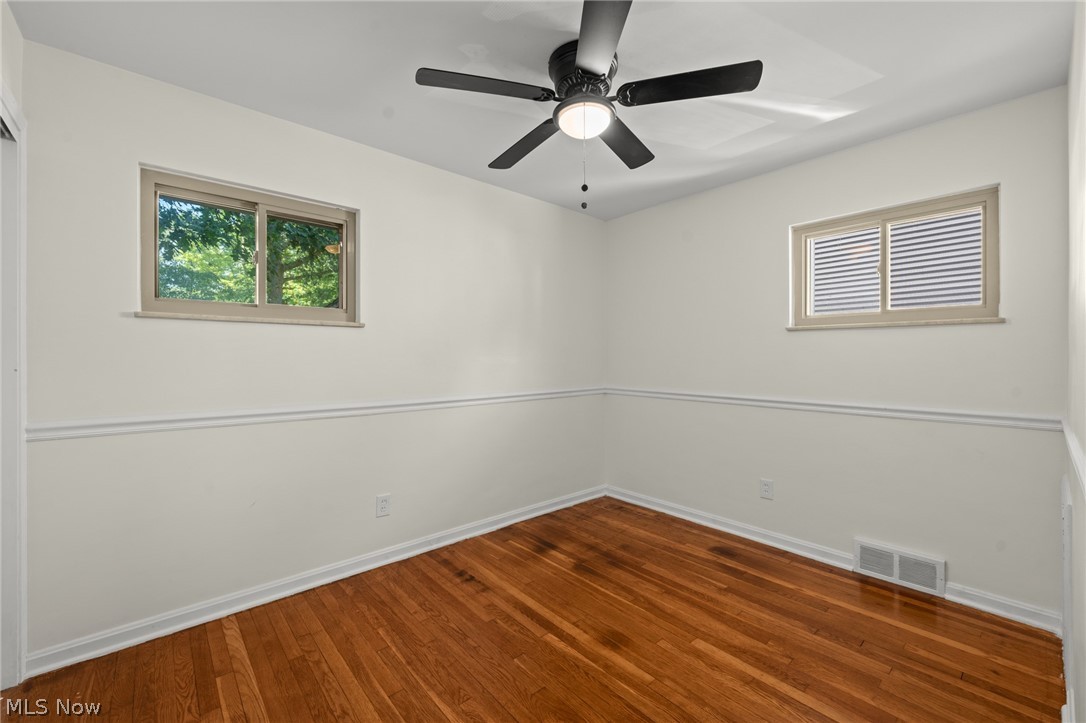 24914 E Oakland Bay Village OH 44140