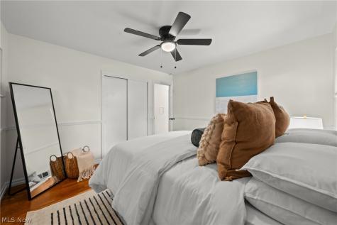24914 E Oakland Bay Village OH 44140