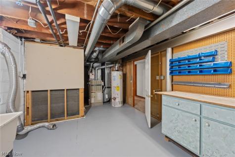 24914 E Oakland Bay Village OH 44140