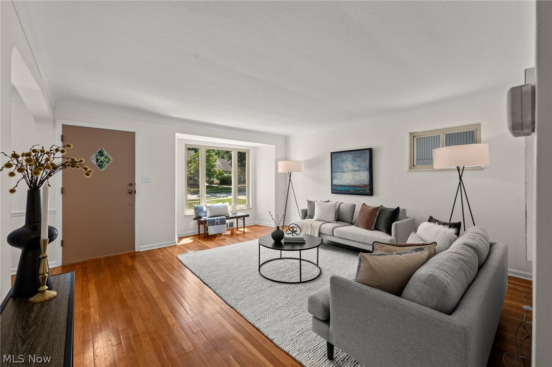 24914 E Oakland Bay Village OH 44140