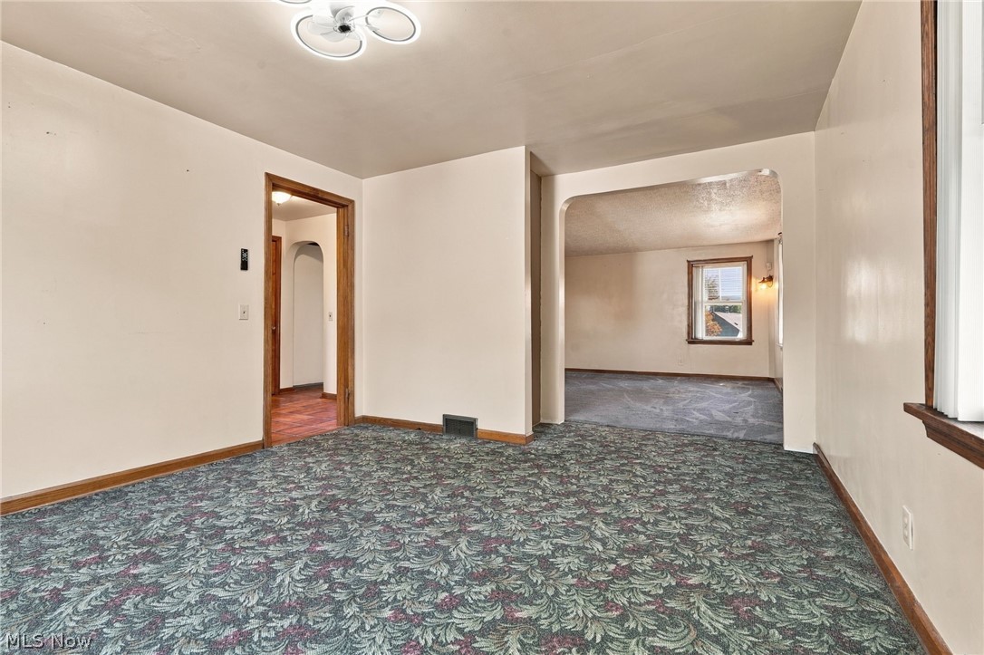 2459 Georgetown Road NE Canton OH 44704