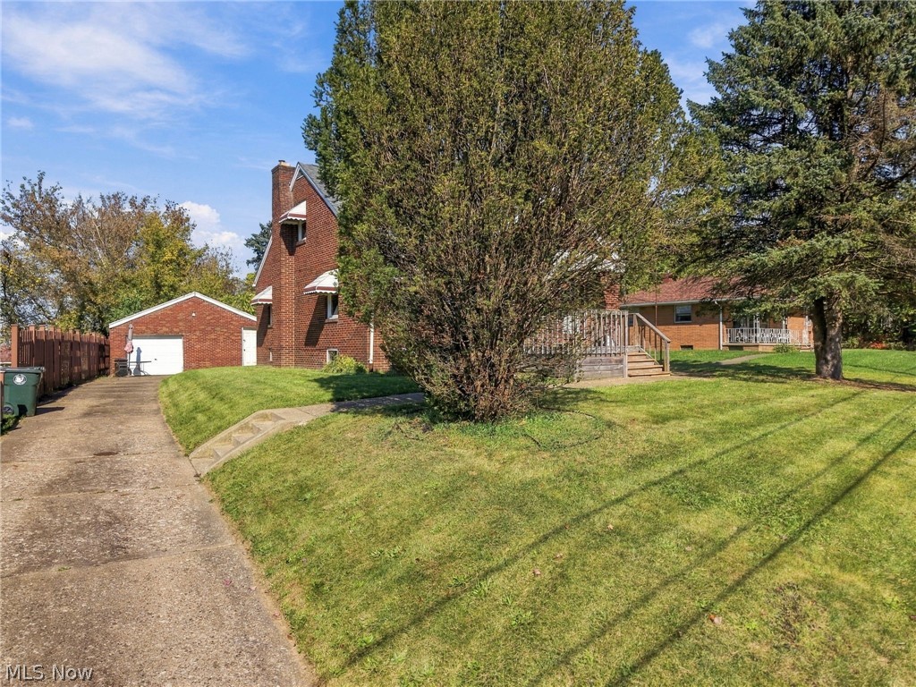2459 Georgetown Road NE Canton OH 44704