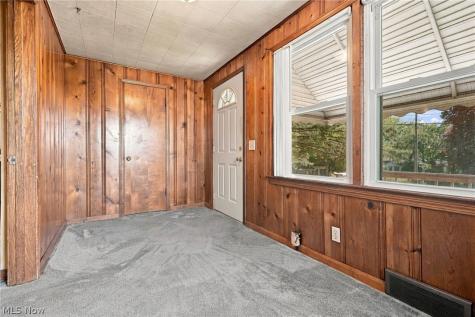 2459 Georgetown Road NE Canton OH 44704