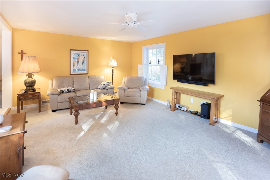 433 Bassett Road Bay Village OH 44140