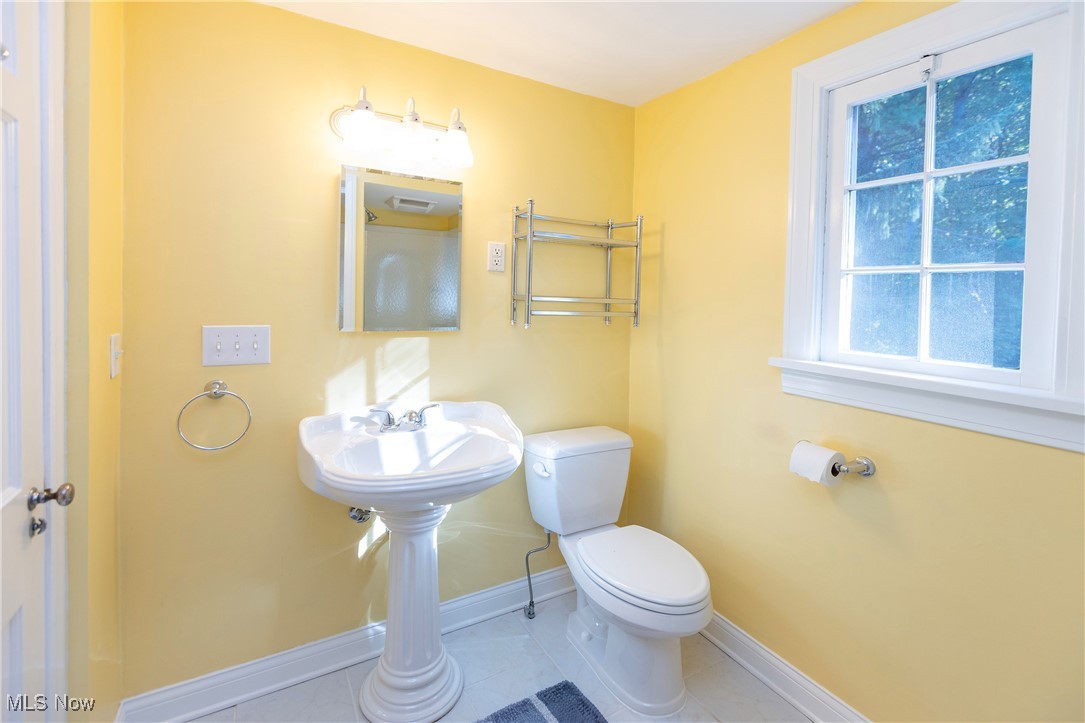 433 Bassett Road Bay Village OH 44140