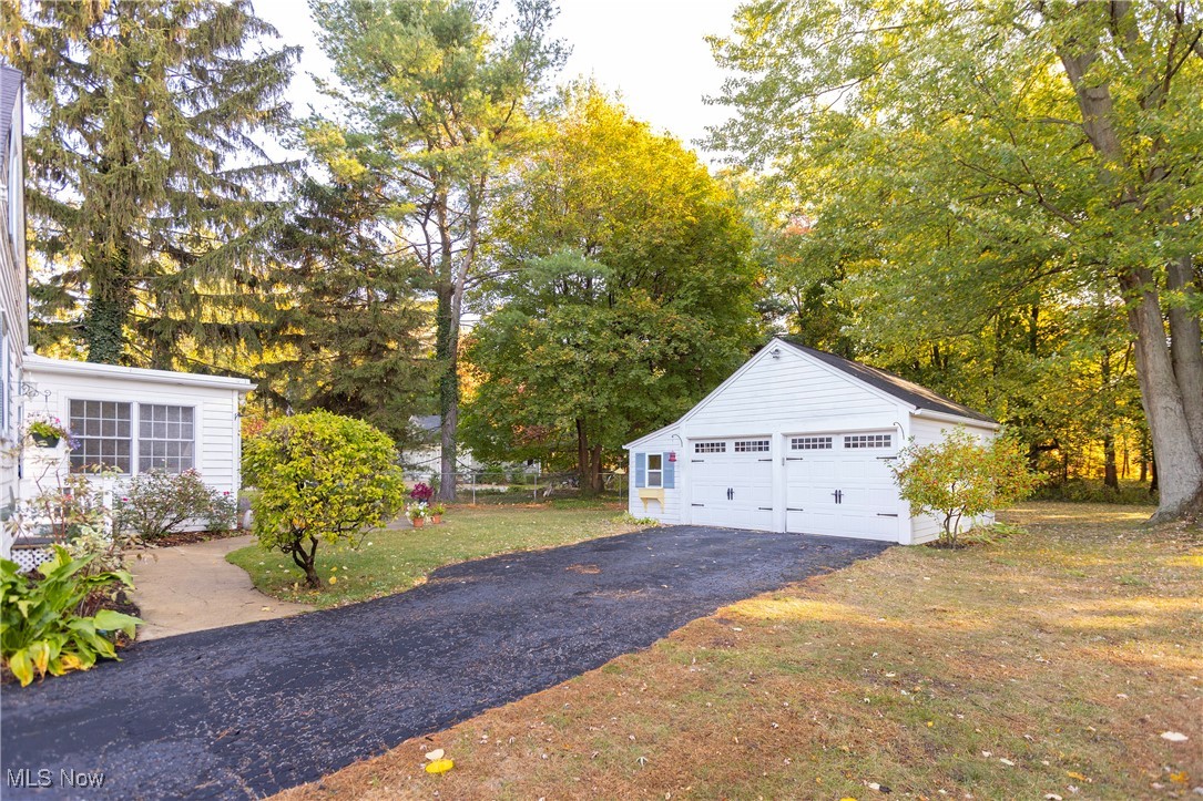 433 Bassett Road Bay Village OH 44140