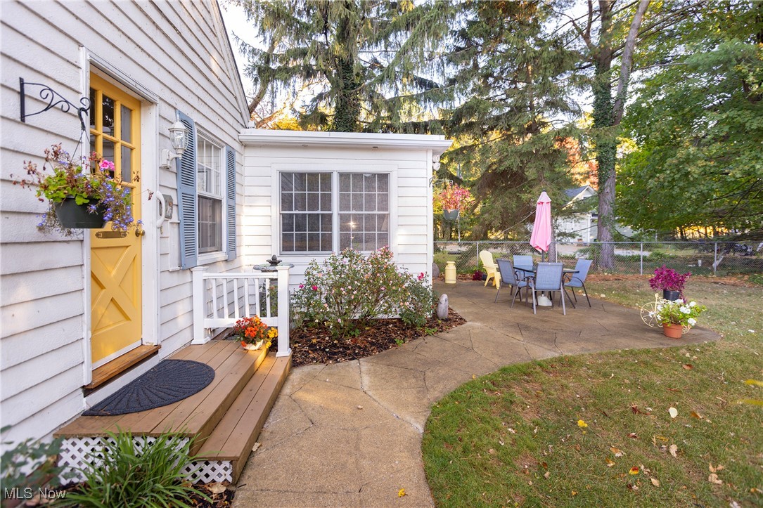 433 Bassett Road Bay Village OH 44140