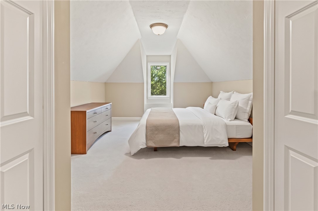 17351 Fish Creek Trail Chagrin Falls OH 44023