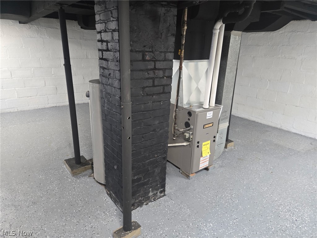 403 N Saint Clair Street Girard OH 44420
