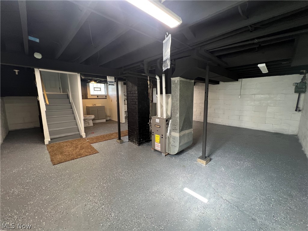403 N Saint Clair Street Girard OH 44420