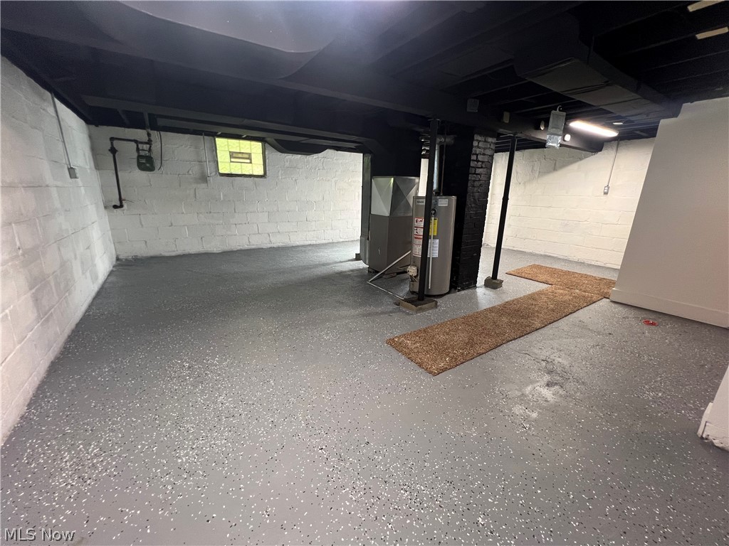 403 N Saint Clair Street Girard OH 44420