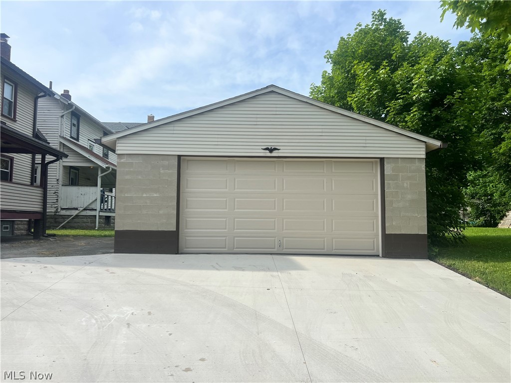 403 N Saint Clair Street Girard OH 44420