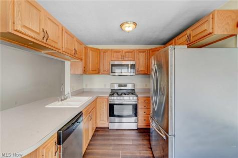 626 Alameda Avenue Cuyahoga Falls OH 44221