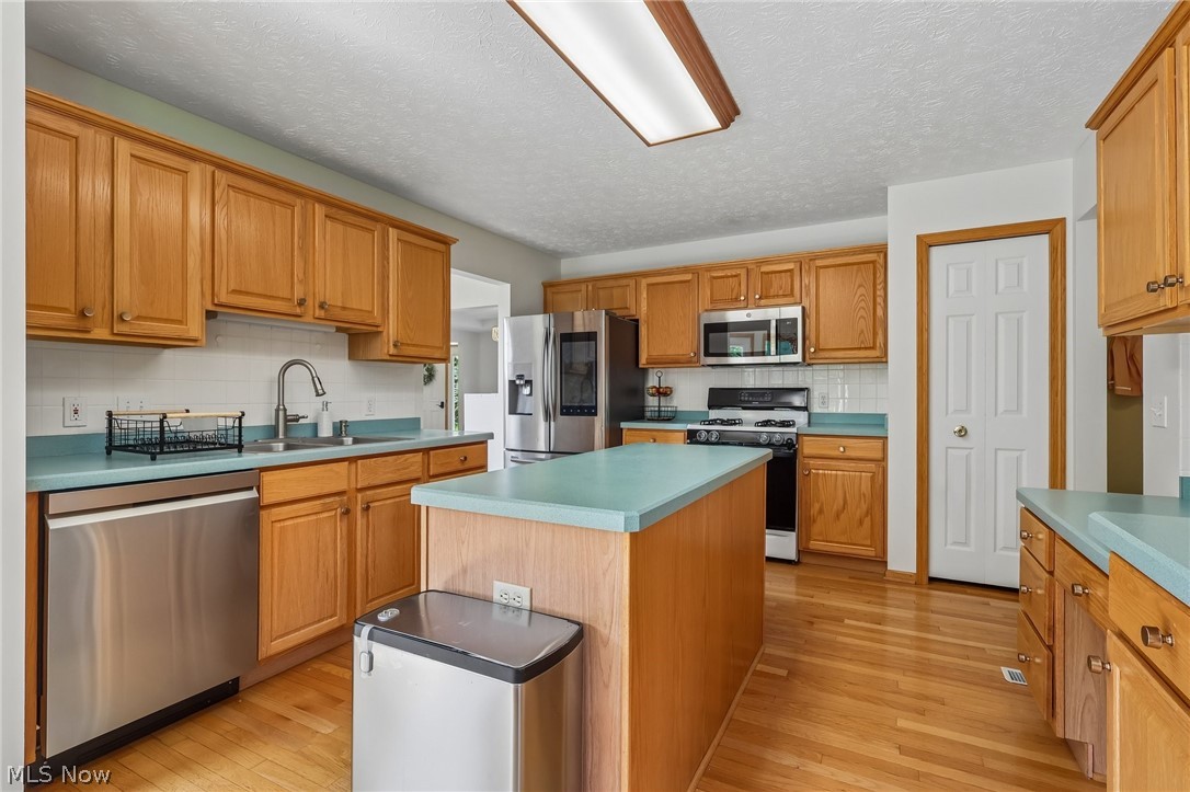 11335 Woodie Glen Drive Chardon OH 44024