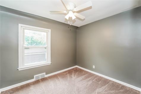 2371 Loyola Road University Heights OH 44118