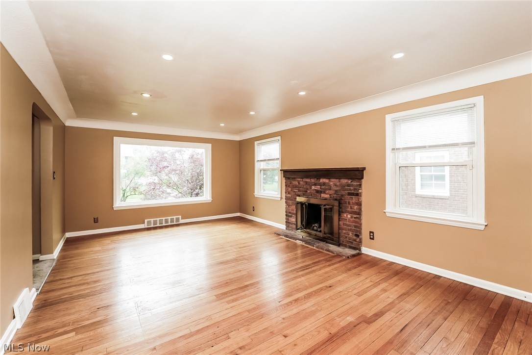 2371 Loyola Road University Heights OH 44118