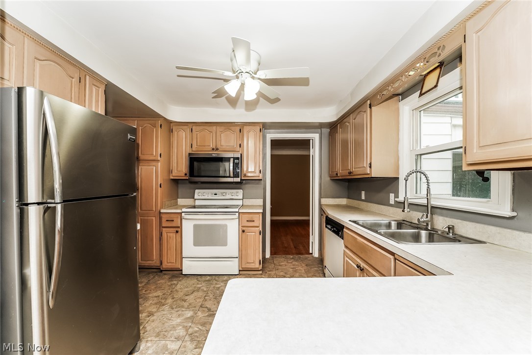2371 Loyola Road University Heights OH 44118