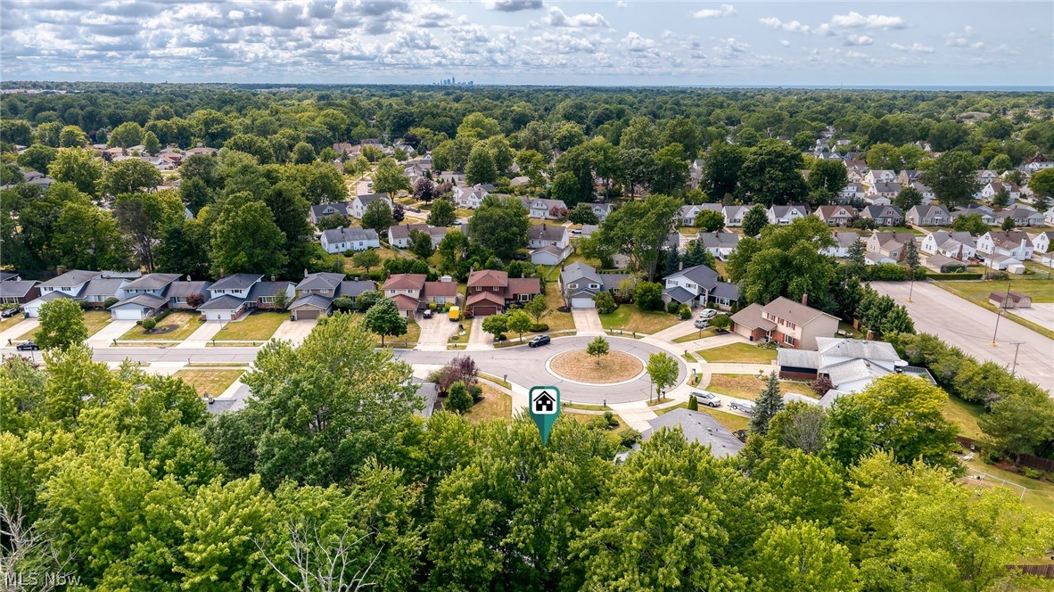 1725 Gladwin Drive Mayfield Heights OH 44124