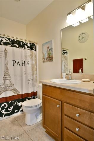 6460 Bay Meadow Court Youngstown OH 44515