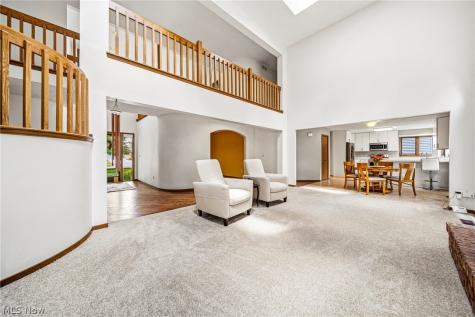 5513 Pheasants Walk Drive North Olmsted OH 44070