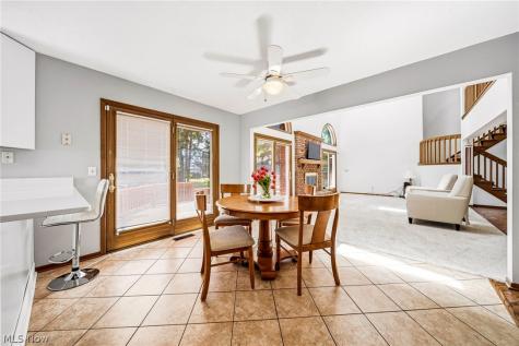 5513 Pheasants Walk Drive North Olmsted OH 44070